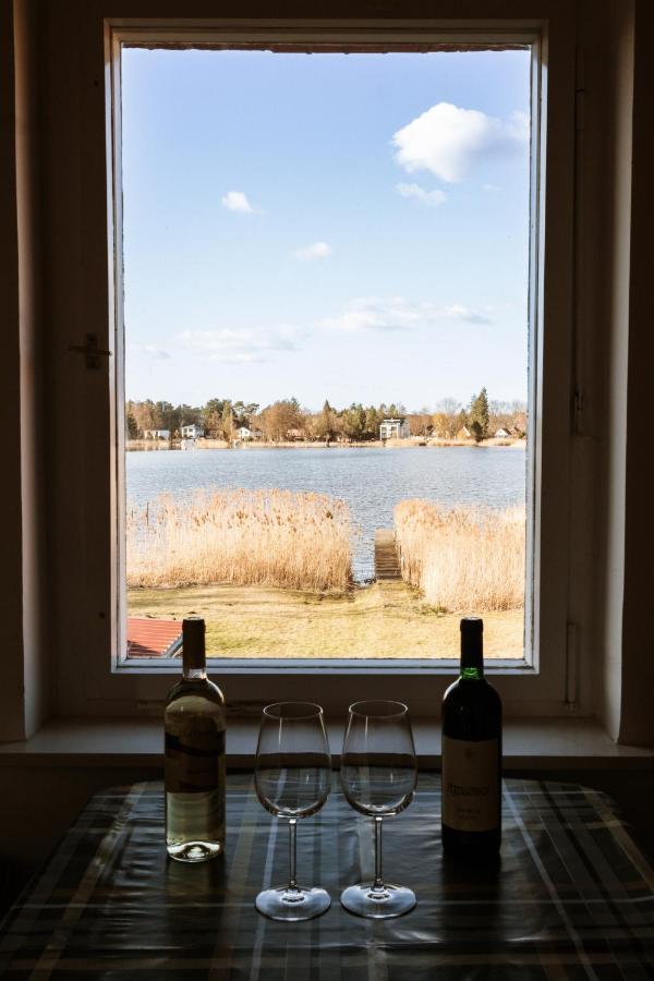 Ferienwohnung An Der Berliner Seenkette Schwerin  Bagian luar foto